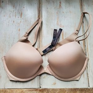Victoria's Secret Very Sexy bra 32D